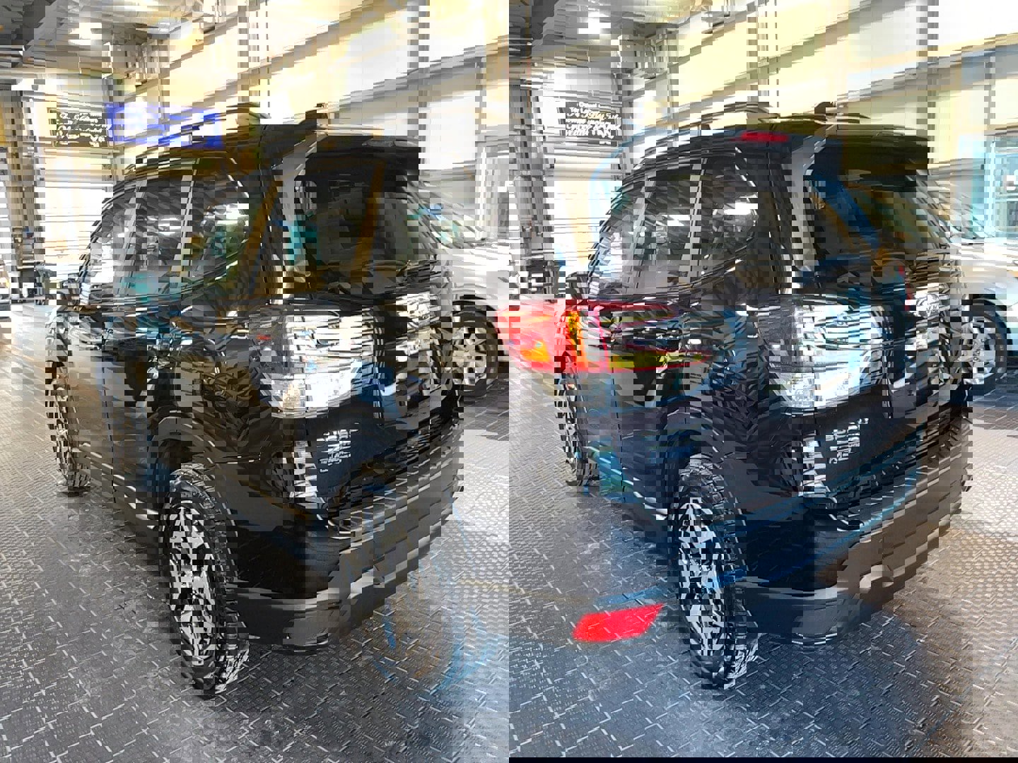 Used 2019 Subaru Forester Premium image 18