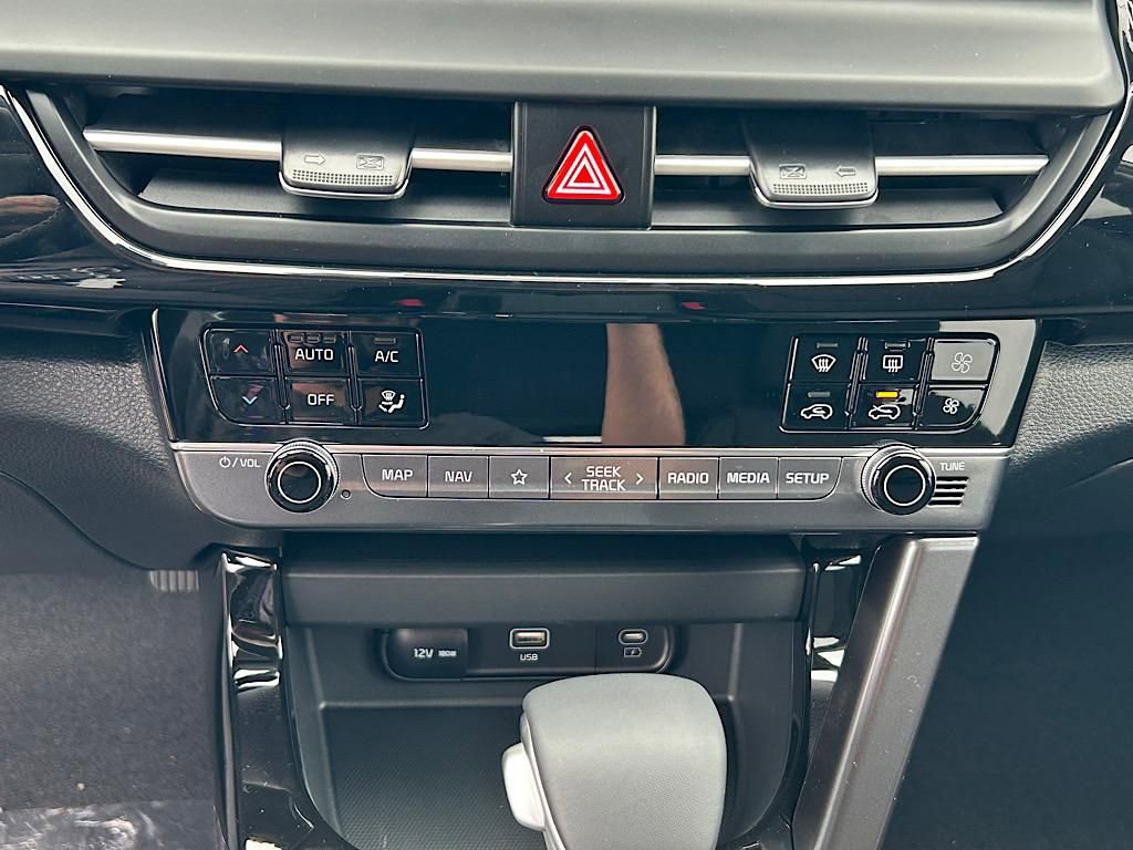 New 2026 Kia Seltos S image 16