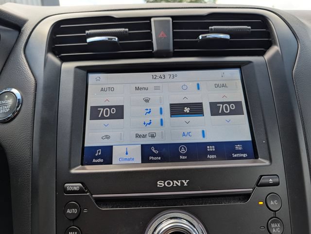 Used 2020 Ford Fusion Titanium AWD/4WD image 22
