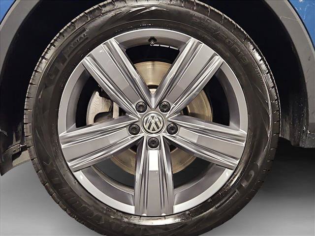 Used 2020 Volkswagen Tiguan SEL w/ Tiguan Three-Row MDO Package FWD image 25