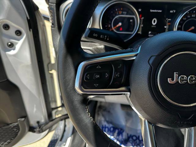 Used 2019 Jeep Wrangler Unlimited Sahara AWD/4WD image 18