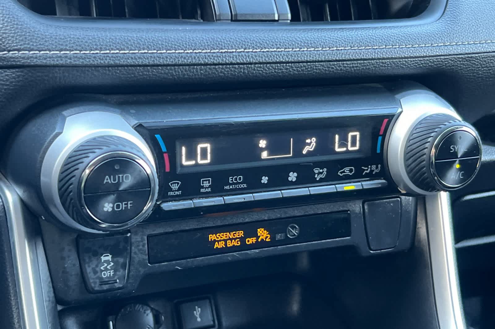Certified 2022 Toyota RAV4 XLE AWD/4WD image 22