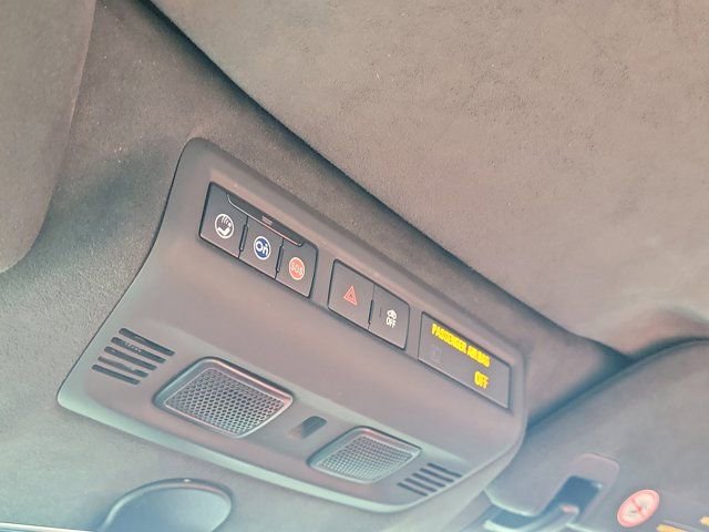 Used 2021 Chevrolet Corvette Stingray Premium Conv w/ Z51 Performance Package image 25