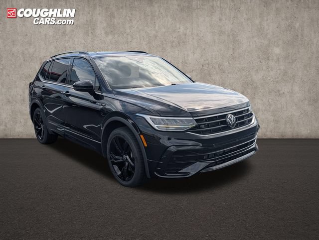 Used 2023 Volkswagen Tiguan SE R-Line AWD/4WD image 1
