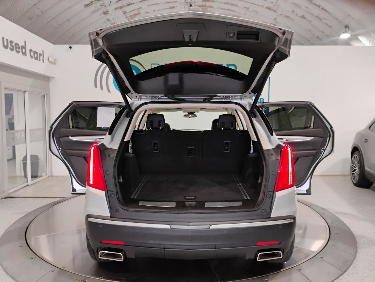 Used 2018 Cadillac XT5 Luxury w/ Driver Awareness Package image 58