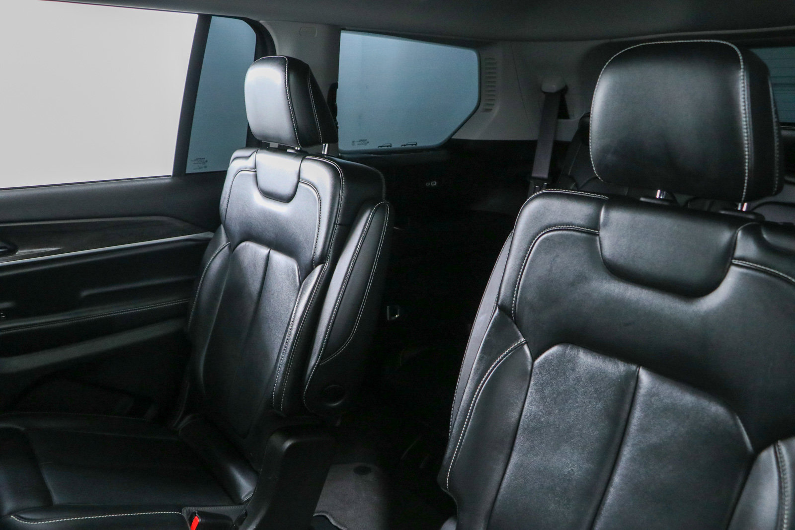 Used 2021 Jeep Grand Cherokee L Limited RWD image 26