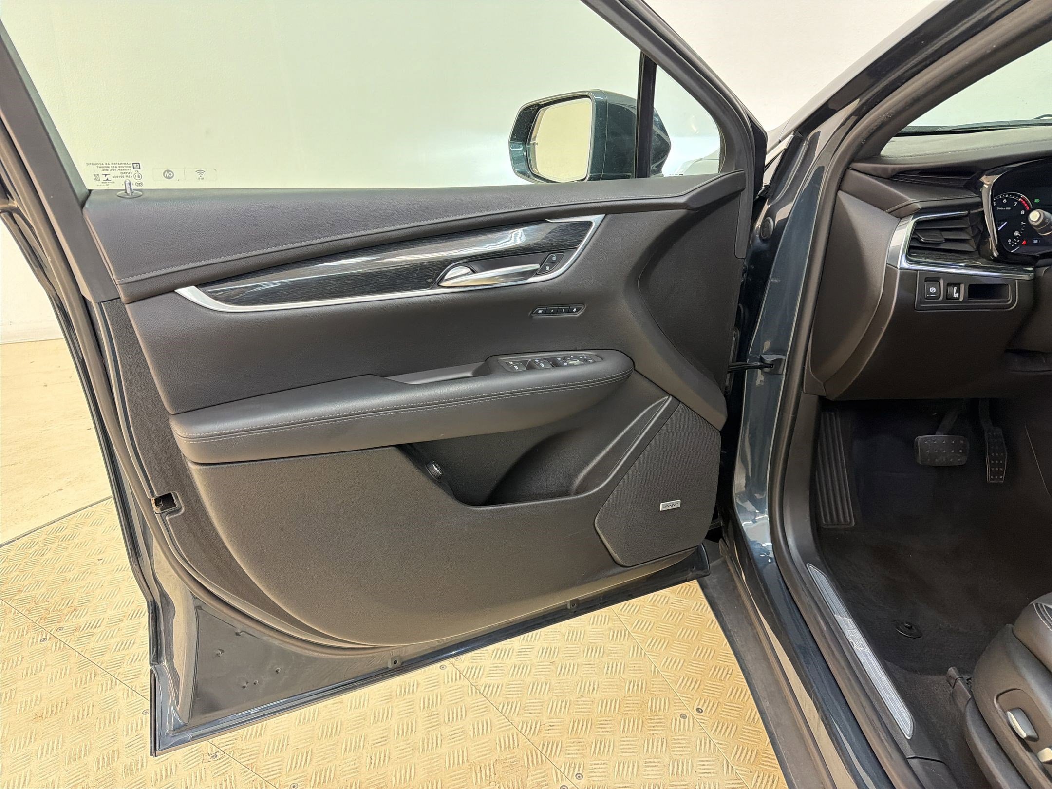 Used 2020 Cadillac XT5 Premium Luxury image 21