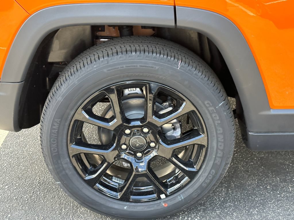 New 2026 Jeep Compass Latitude AWD/4WD image 11