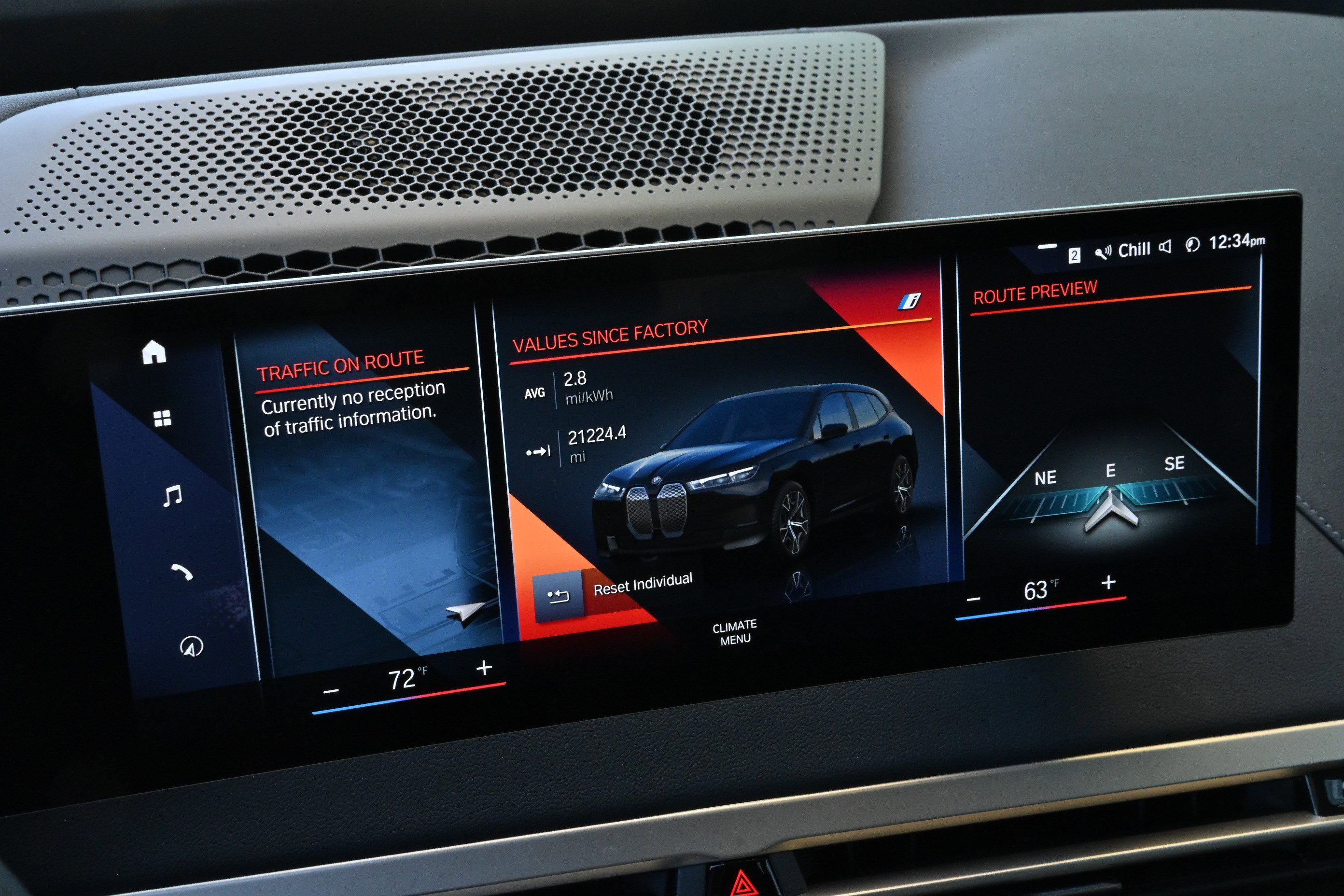 Certified 2023 BMW iX xDrive50 w/ Premium Package image 33