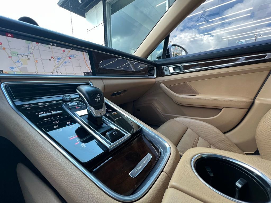 Used 2018 Porsche Panamera 4 image 56