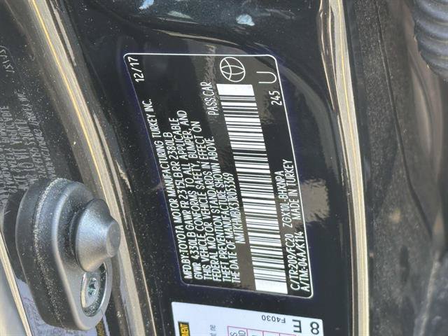 Used 2018 Toyota C-HR XLE FWD image 33