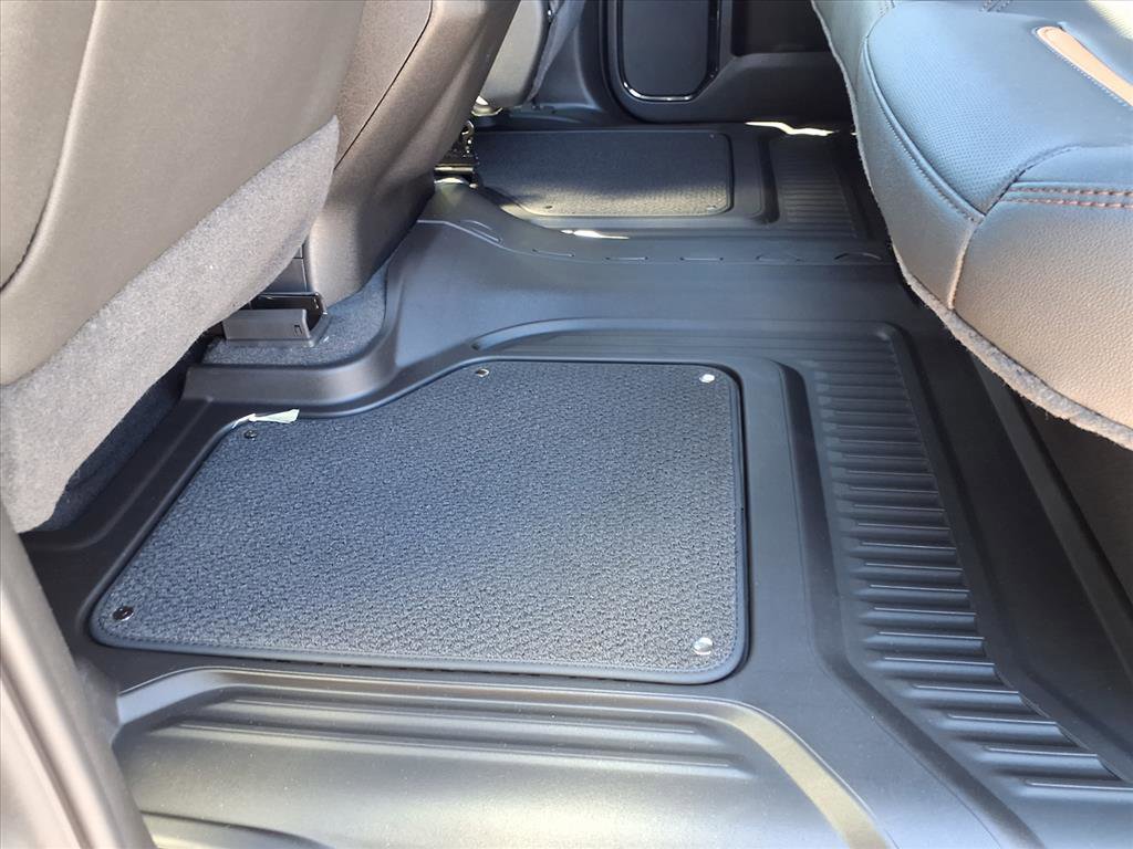 New 2026 GMC Sierra 2500 AT4 w/ AT4 Premium Plus Package image 24