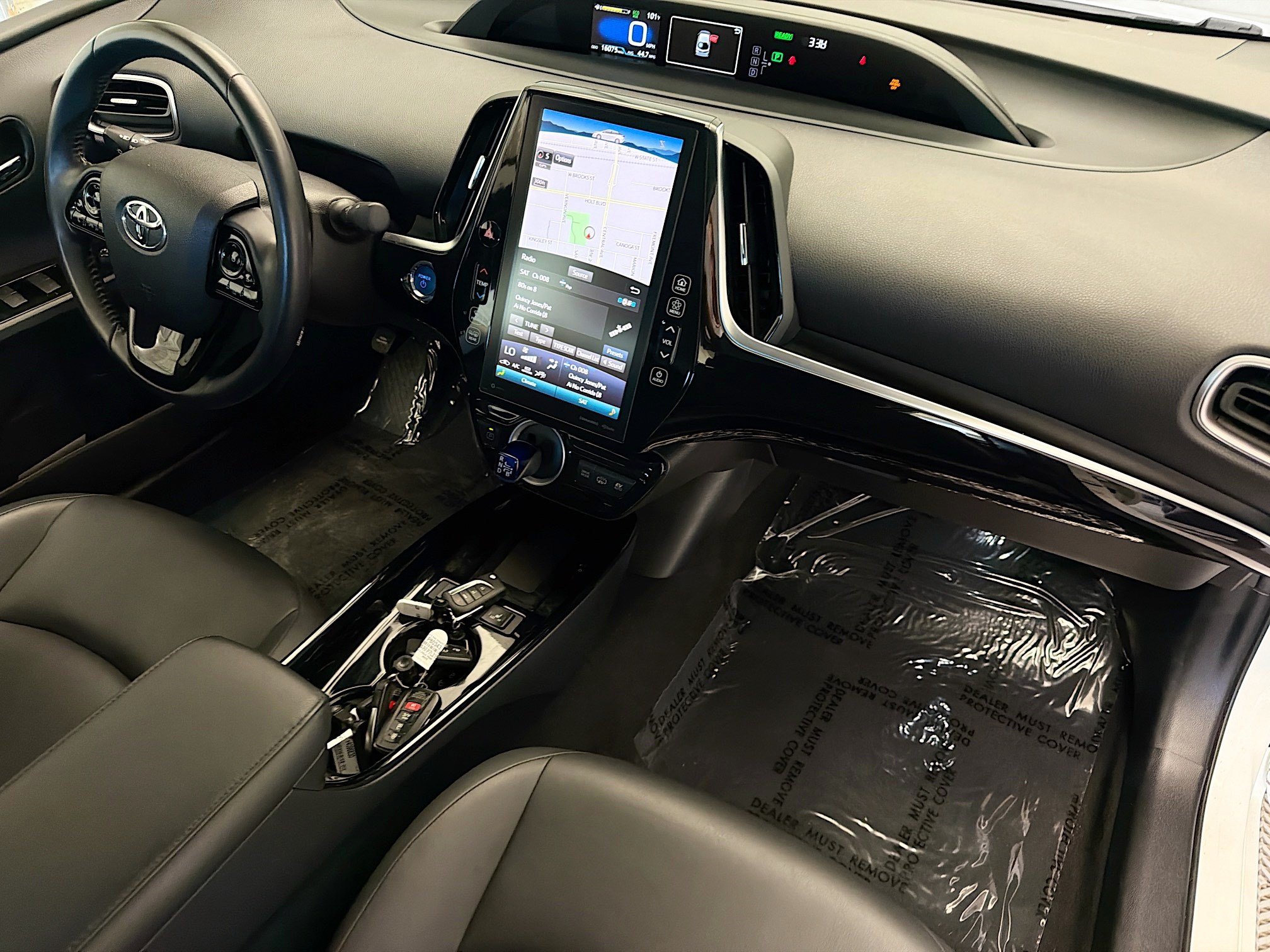 Used 2020 Toyota Prius Prime XLE FWD image 12