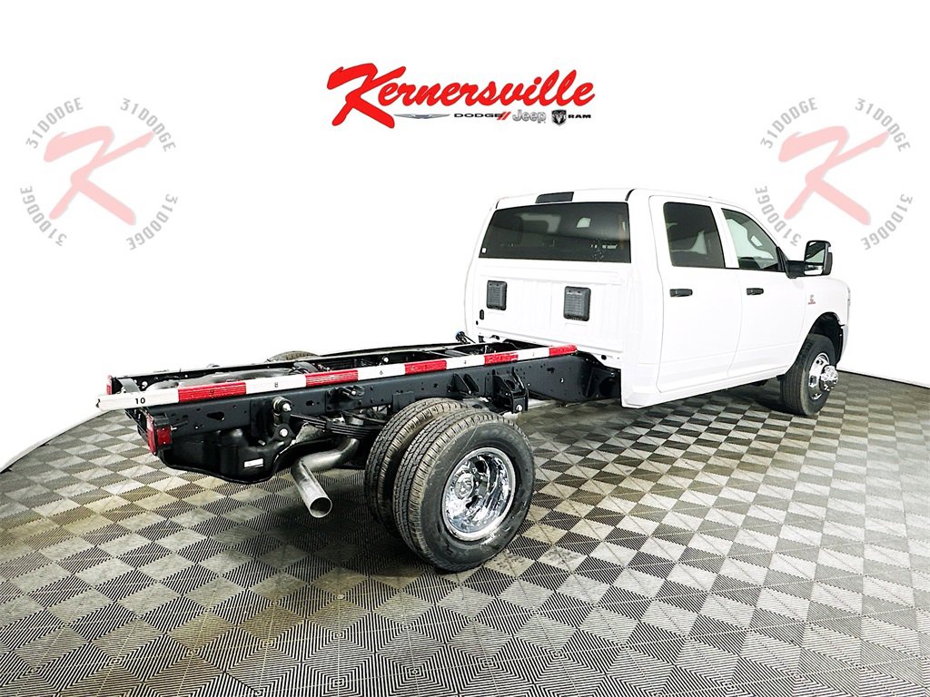 New 2026 RAM 3500 Tradesman image 7