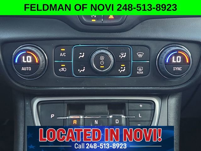 Used 2022 GMC Terrain SLE w/ Driver Convenience Package image 18