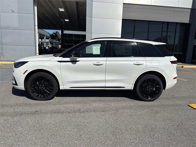 New 2026 Lincoln Corsair Premiere image 5