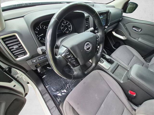 Used 2024 Nissan Frontier SV w/ SV Convenience Package RWD image 10