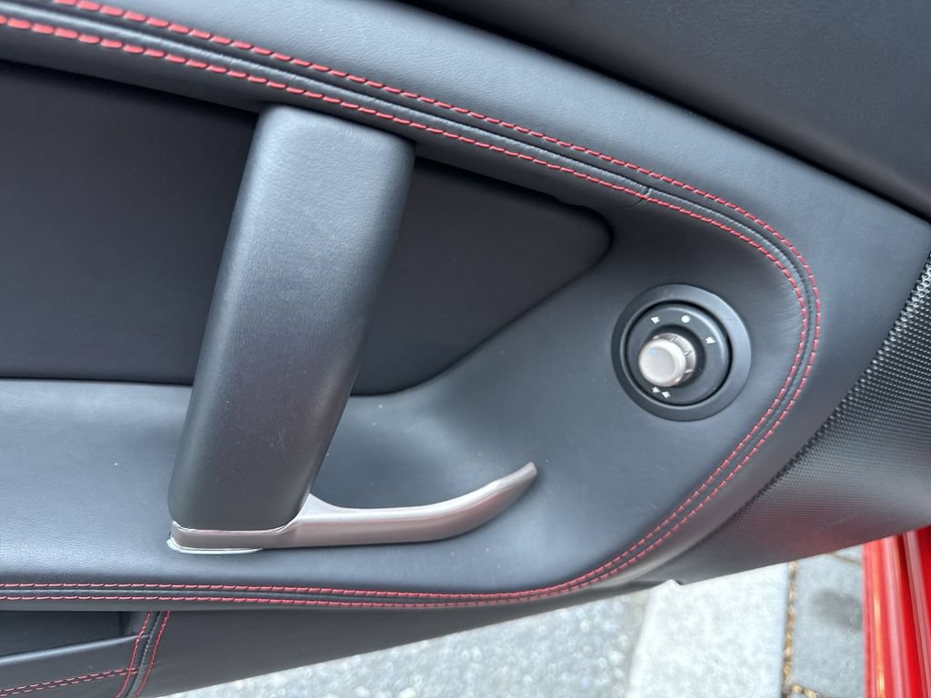Used 2010 Ferrari California RWD image 13