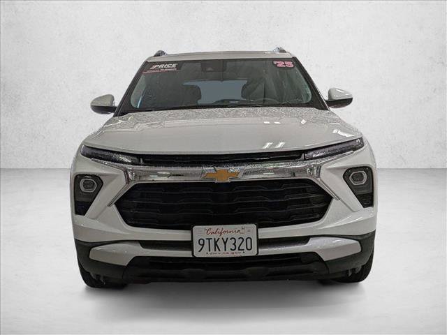 Used 2025 Chevrolet TrailBlazer LT image 2