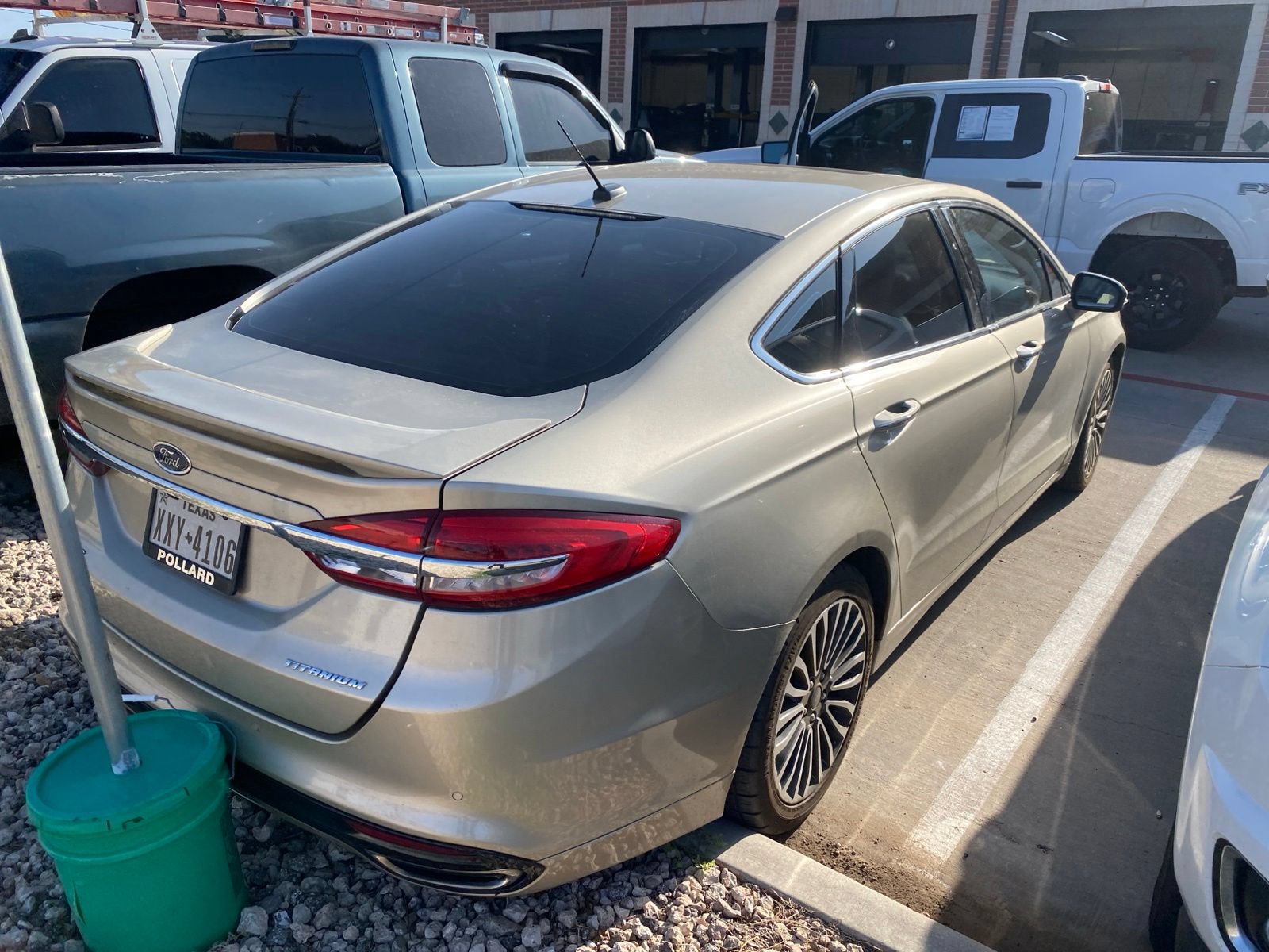 Used 2017 Ford Fusion Titanium FWD image 13