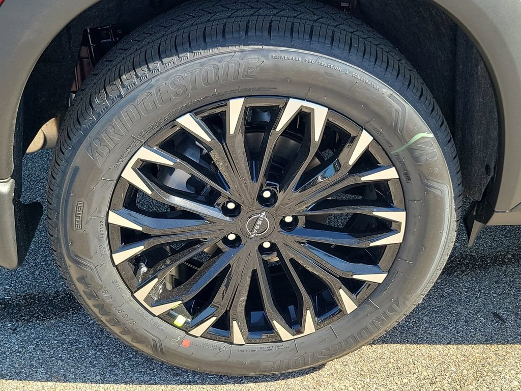 New 2026 Nissan Rogue Dark Armor FWD image 3