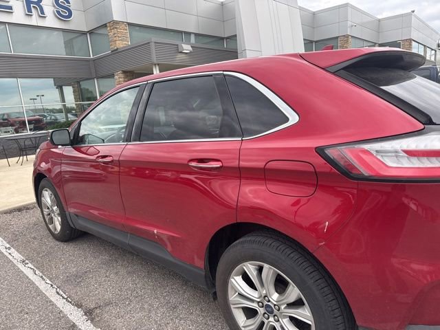 Used 2020 Ford Edge Titanium AWD/4WD image 5