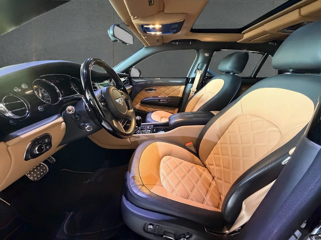 Used 2016 Bentley Mulsanne Speed RWD image 22