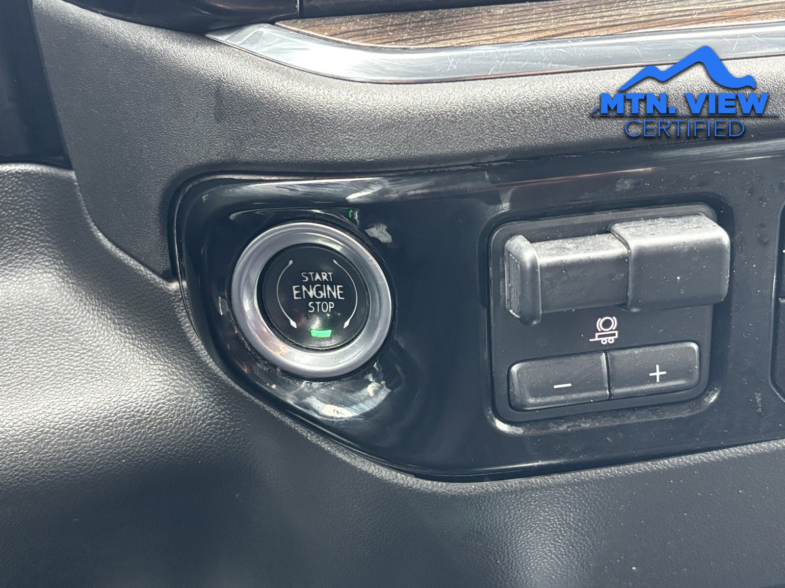 Used 2024 Chevrolet Silverado 1500 LT Trail Boss w/ Protection Package image 6