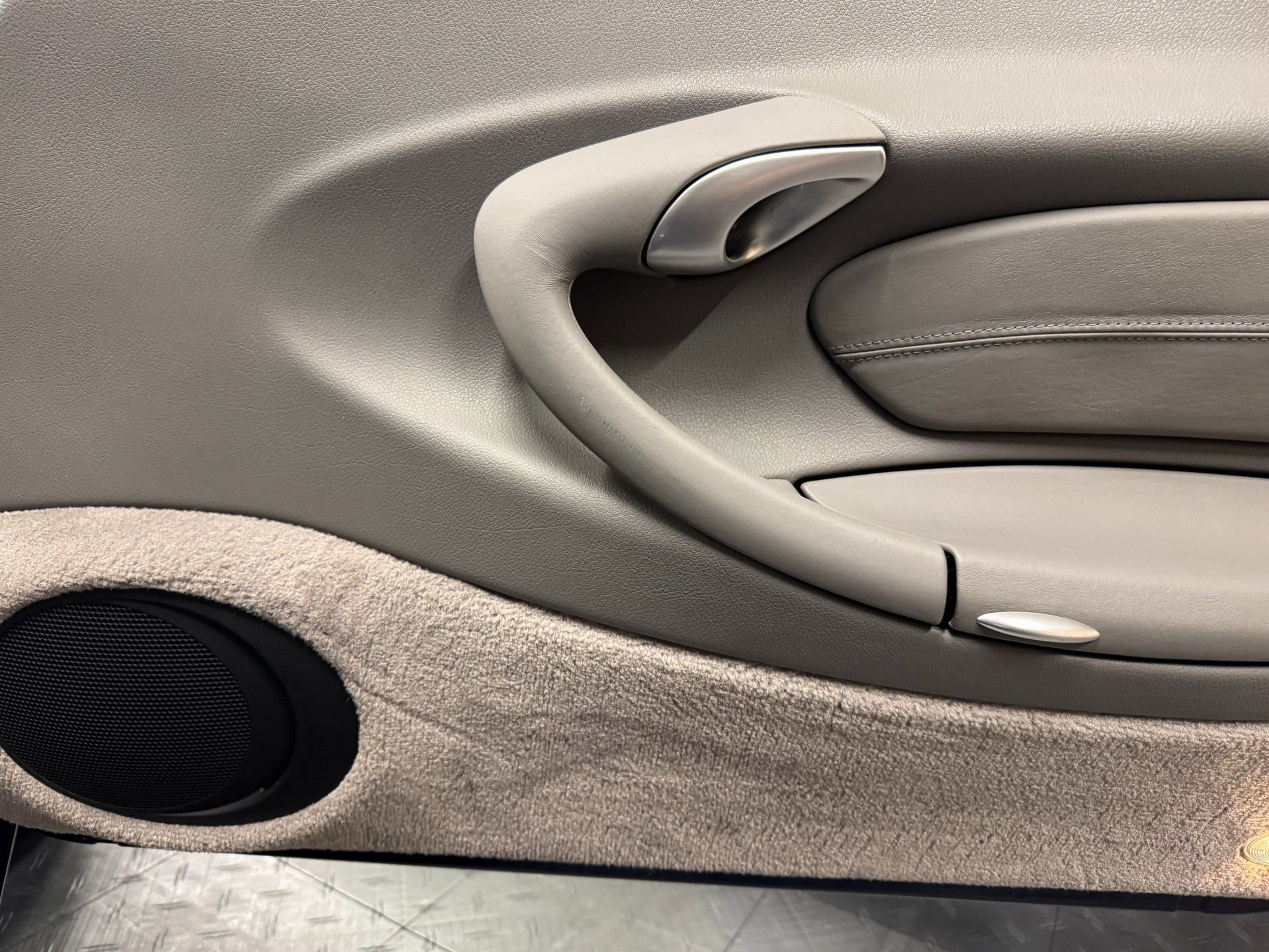 Used 2002 Porsche 911 Carrera image 49