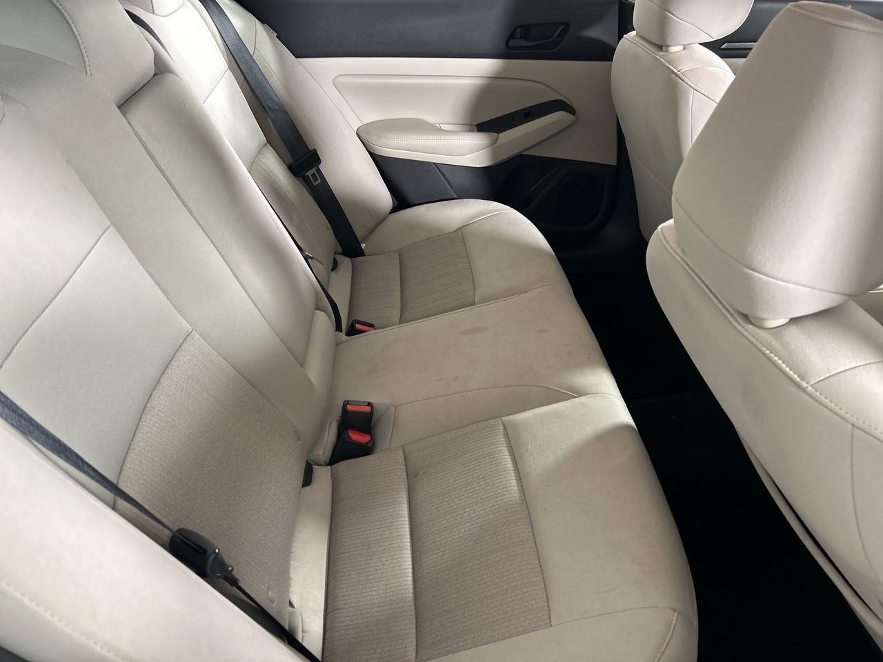 Used 2025 Nissan Altima 2.5 SV image 24