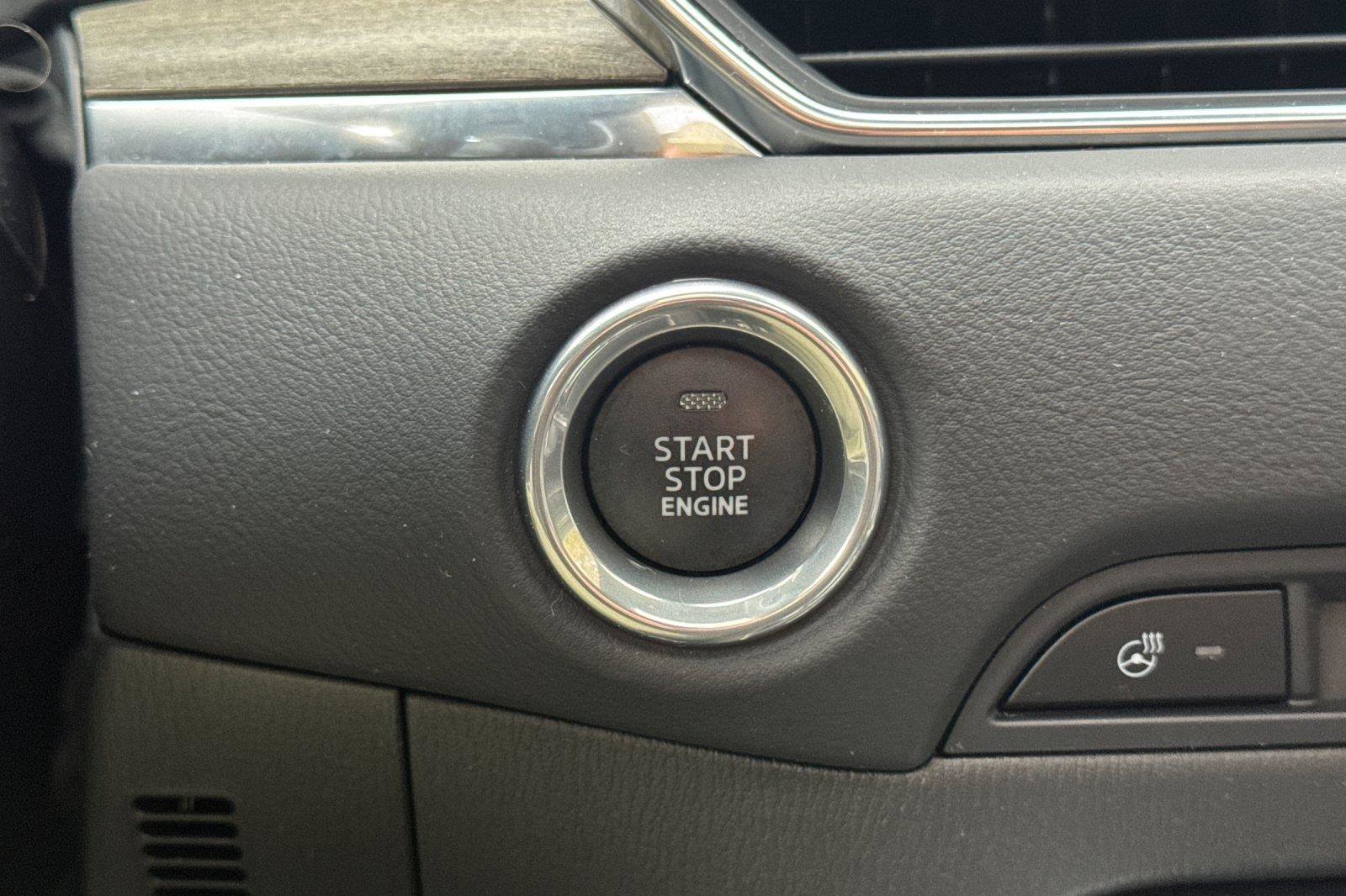 Certified 2025 MAZDA CX-5 Signature image 24