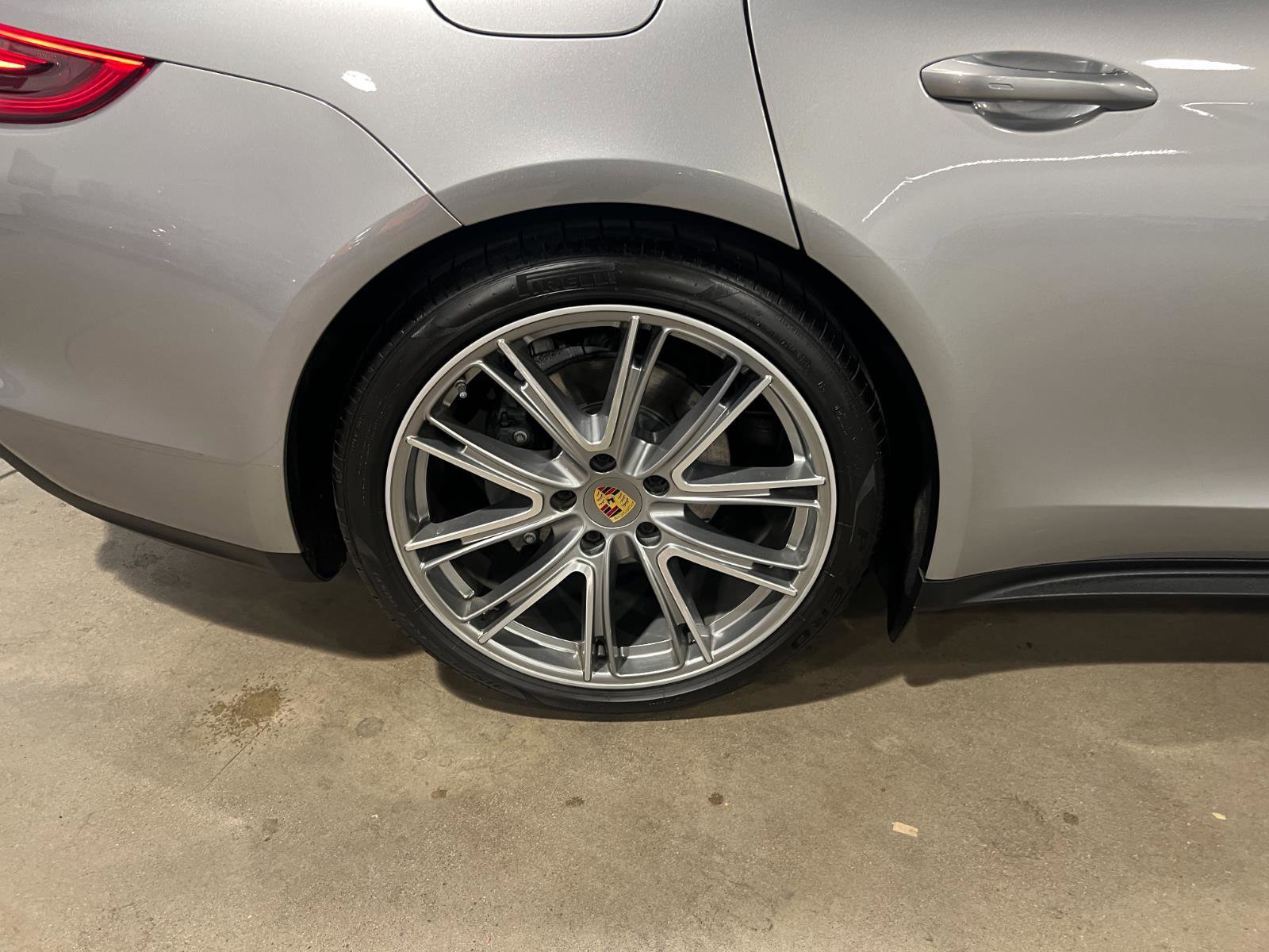 Used 2020 Porsche Panamera 4S image 46
