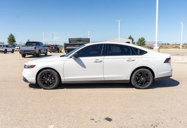Used 2025 Honda Accord SE image 4