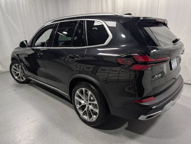Used 2026 BMW X5 xDrive50e w/ Climate Comfort Package AWD/4WD image 6