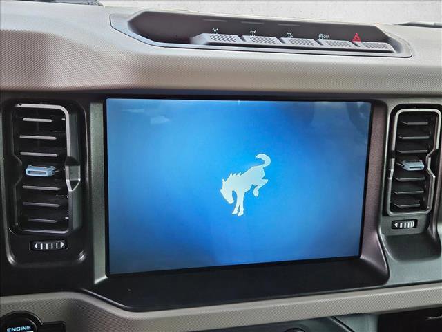 Used 2022 Ford Bronco Wildtrak image 18