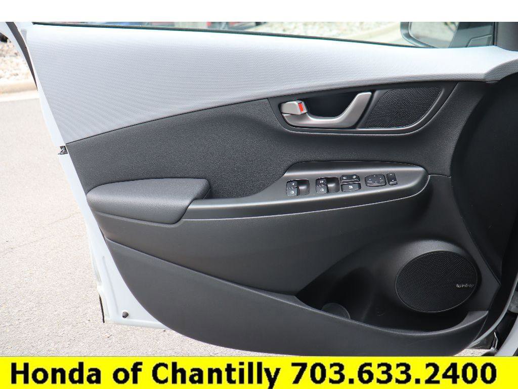 Used 2021 Hyundai Kona Ultimate w/ Cargo Package image 23