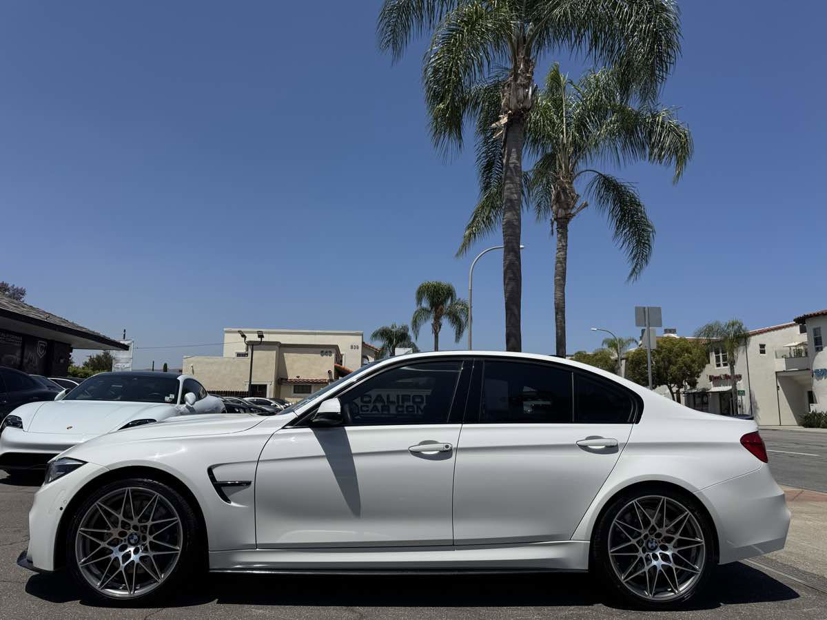 Used 2018 BMW M3 RWD image 2