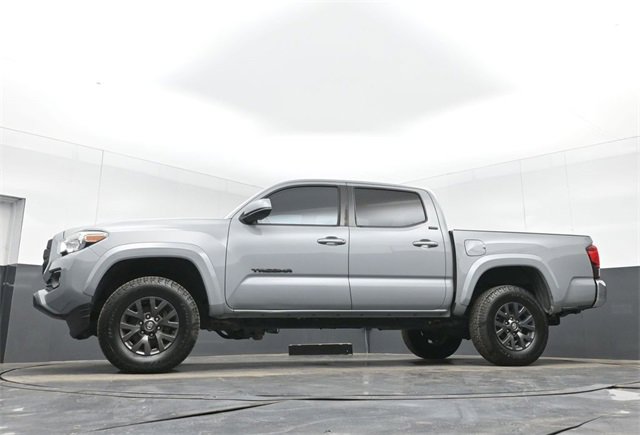 Used 2020 Toyota Tacoma SR5 image 43