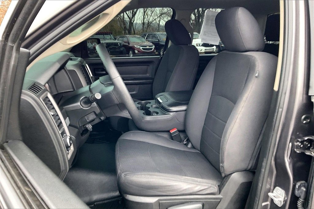 Used 2019 RAM 1500 Tradesman w/ Tradesman SXT Package image 25