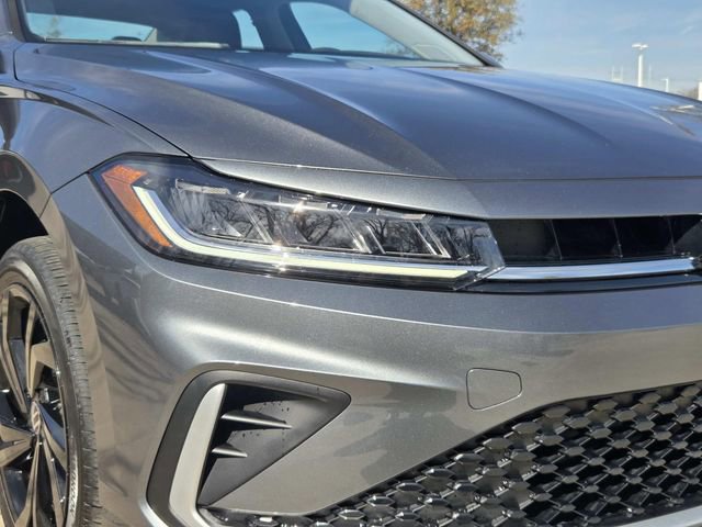 New 2026 Volkswagen Jetta SE image 7