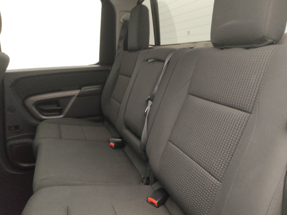 Used 2015 Nissan Titan SV w/ SV Value Truck Package RWD image 18