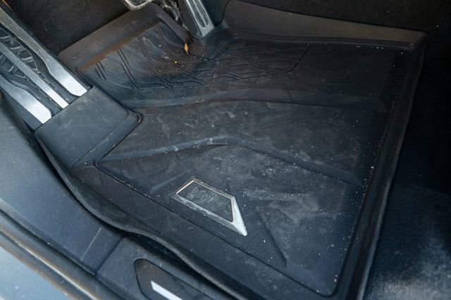 Used 2024 BMW X5 M Competition w/ Premium Package image 32