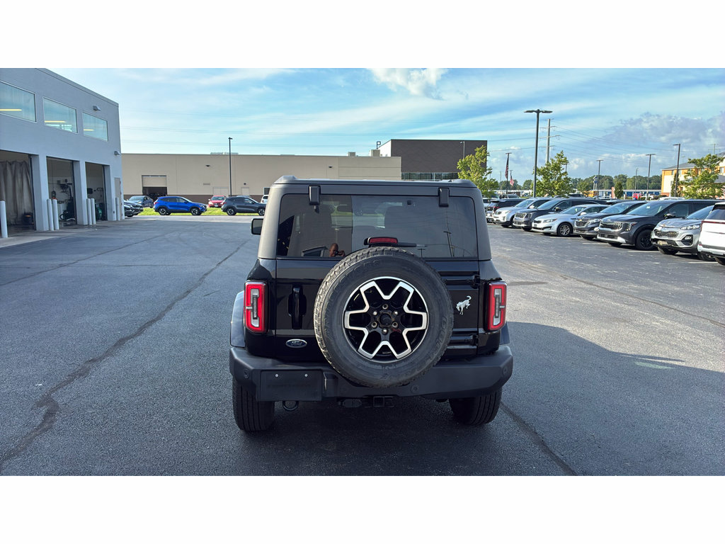 Used 2022 Ford Bronco Outer Banks AWD/4WD image 6
