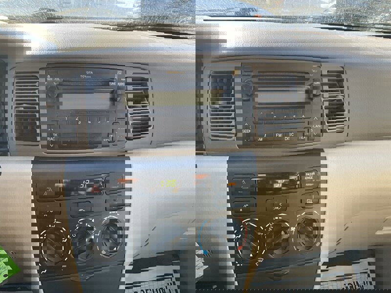 Used 2005 Toyota Corolla CE image 12