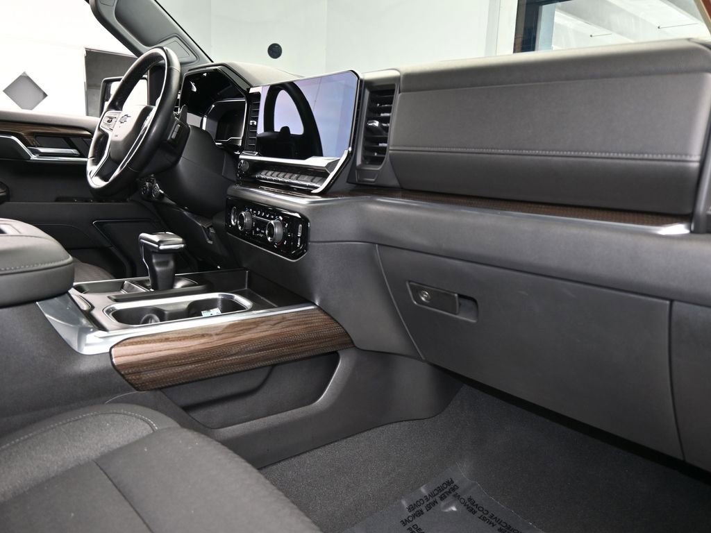 Used 2022 Chevrolet Silverado 1500 LT Trail Boss image 47