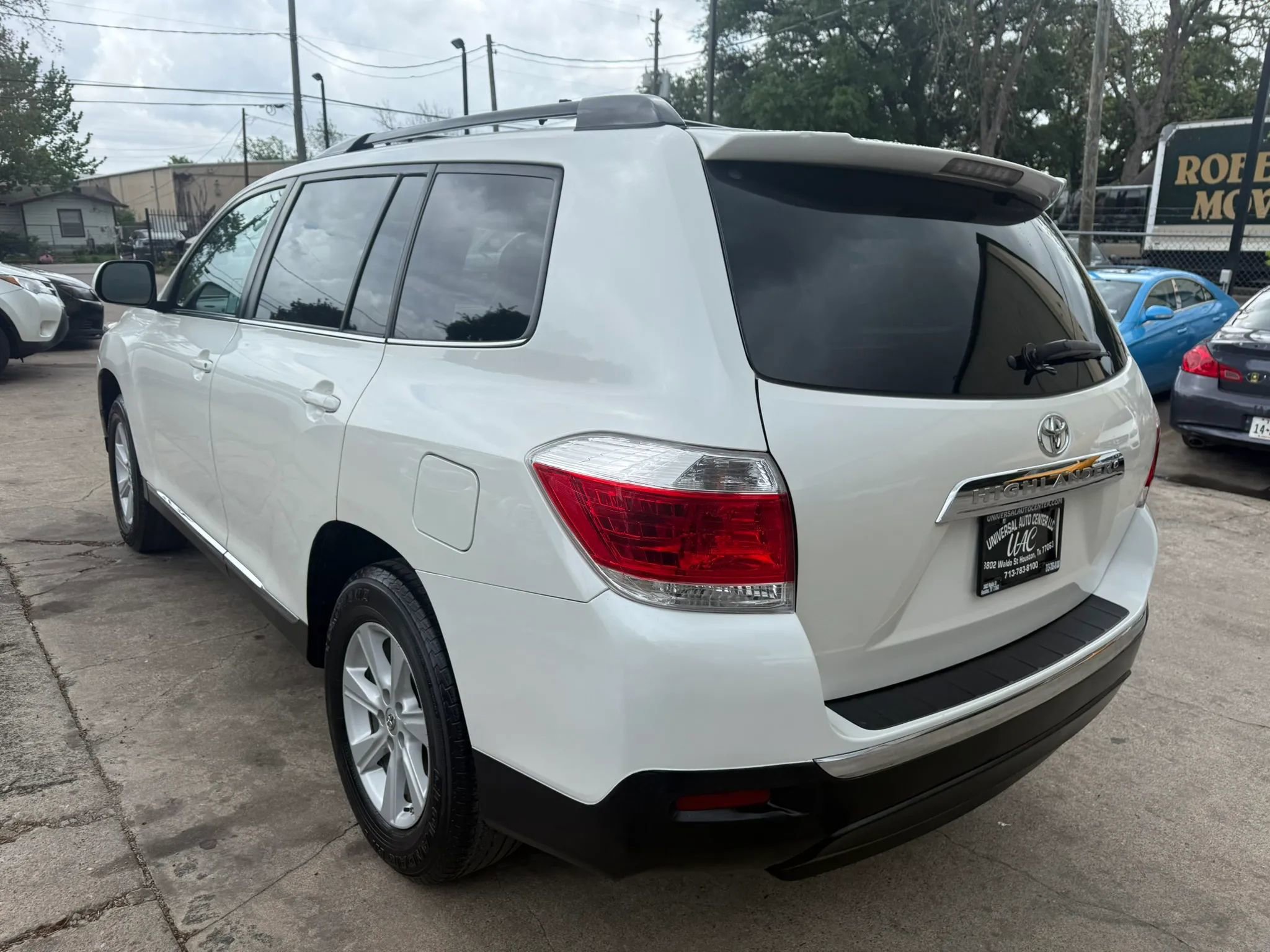 Used 2013 Toyota Highlander SE image 5