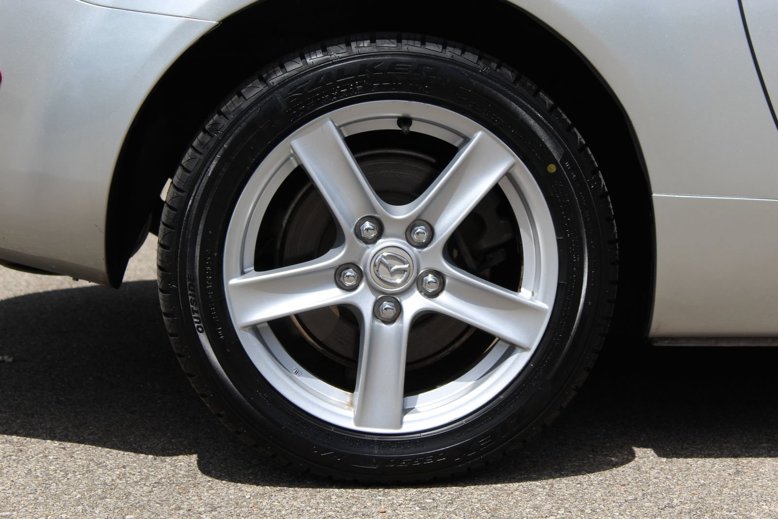 Used 2006 MAZDA MX-5 Miata Touring RWD image 23