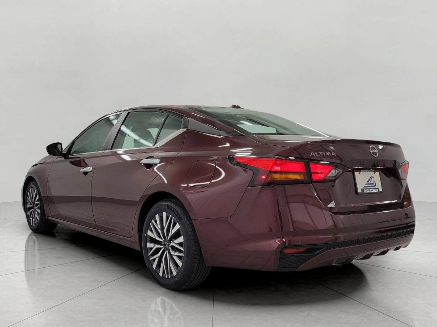 Used 2025 Nissan Altima 2.5 SV image 21