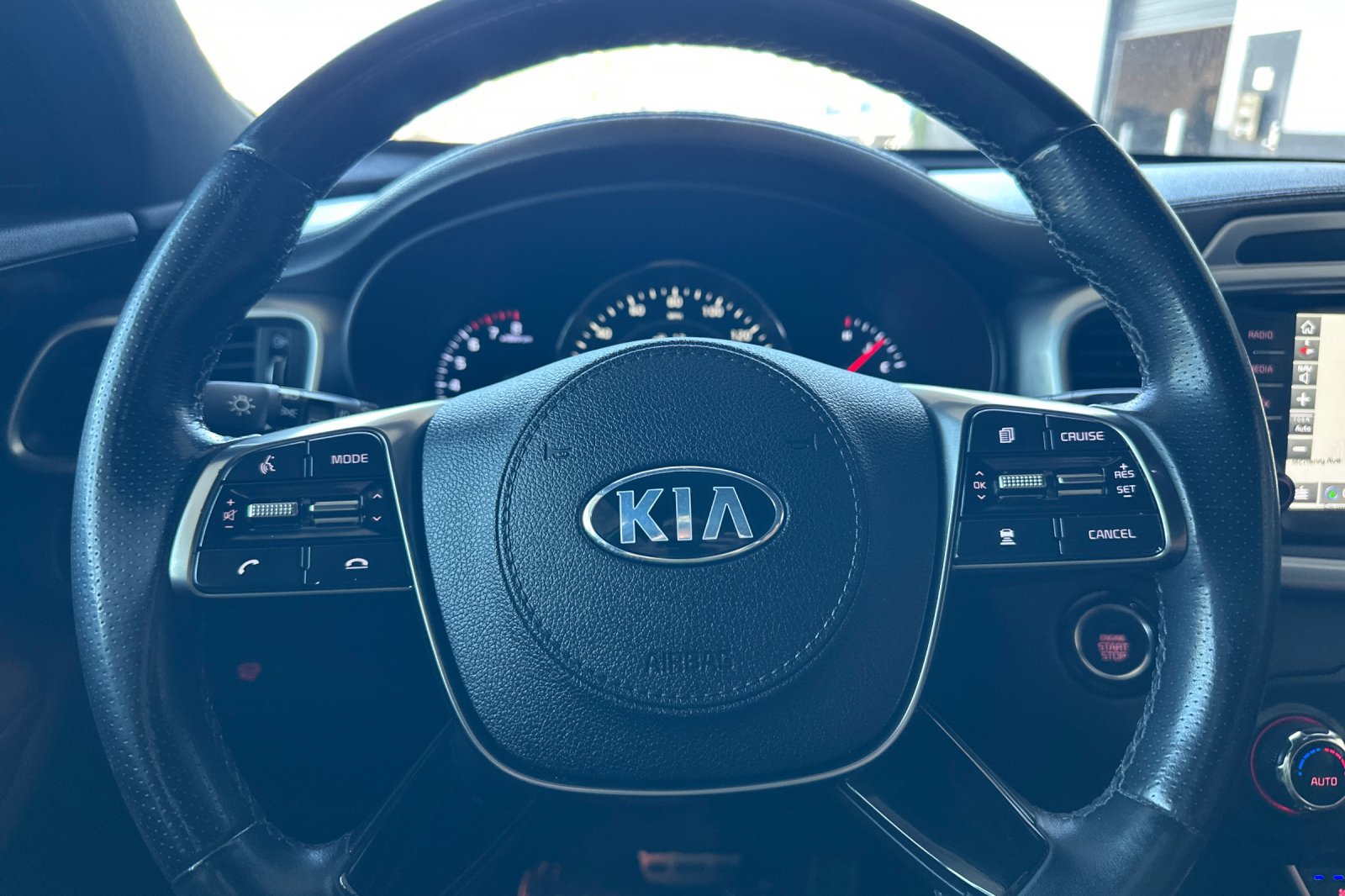Used 2019 Kia Sorento SX AWD/4WD image 25