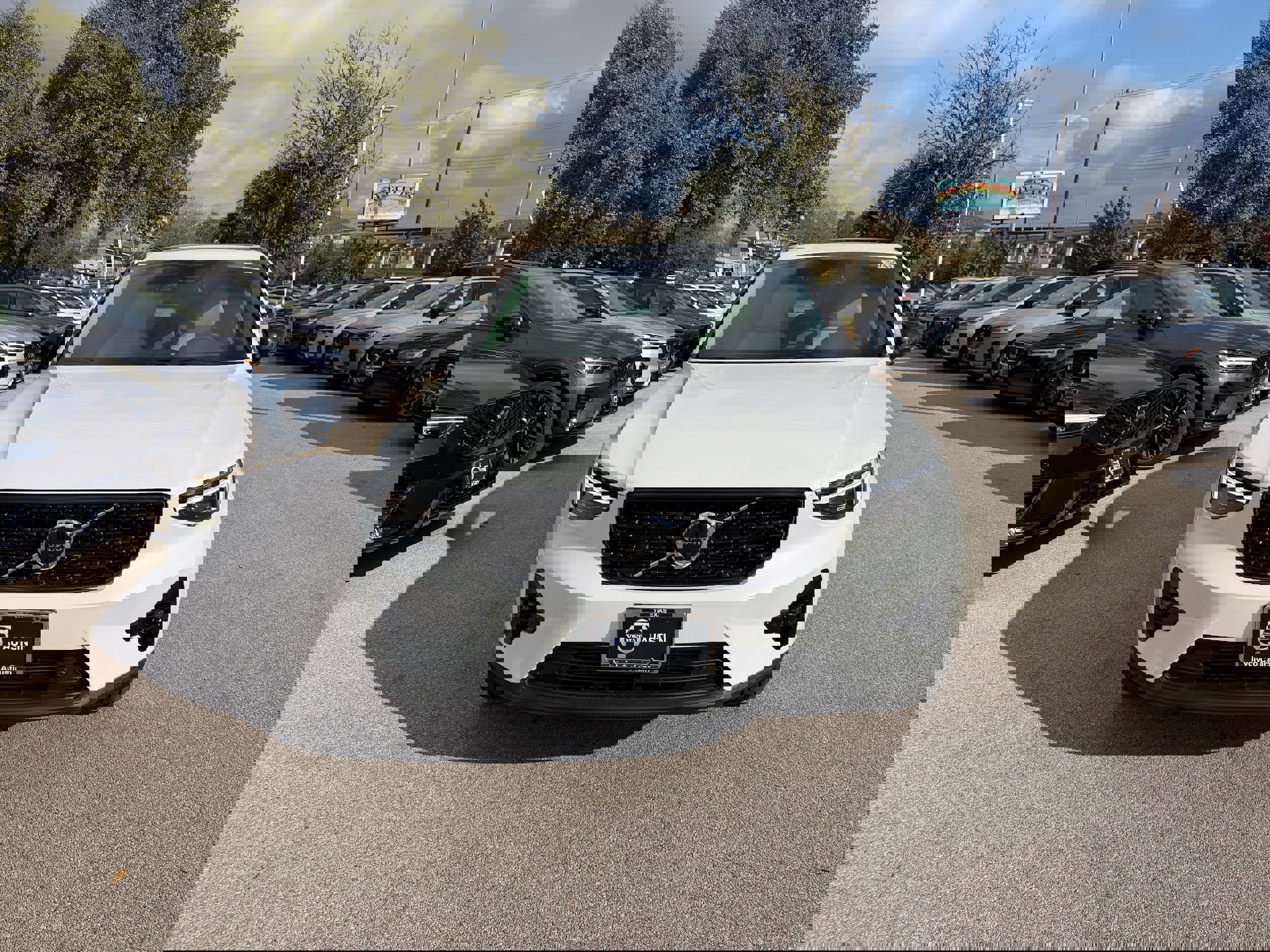 New 2026 Volvo XC40 B5 Plus w/ Protection Package Premier image 6